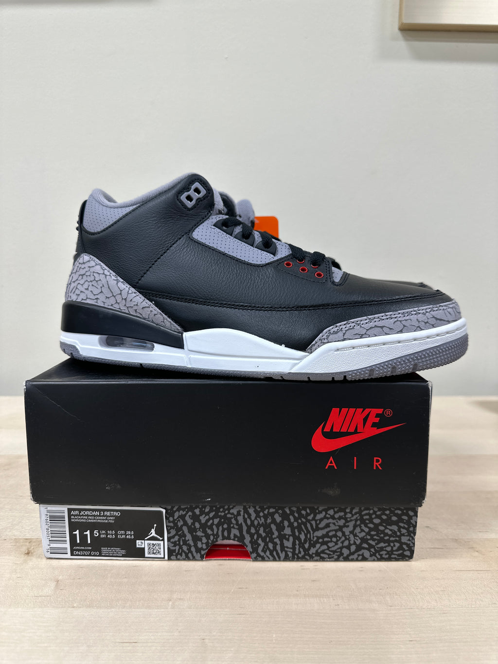 Jordan 3 Retro Black Cement Reimagined Sz 11.5