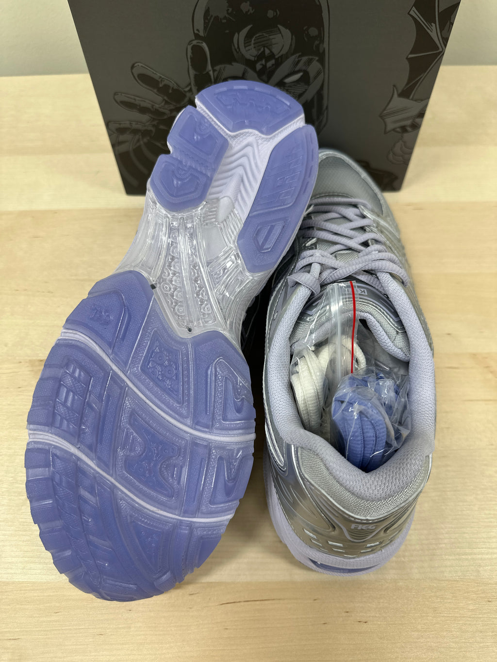 ASICS Gel-Kayano 14 Kith Marvel Villains Silver Surfer (Comic Included) Sz 11.5