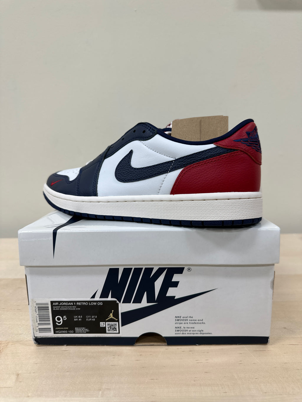 Jordan 1 Retro Low OG Howard University Sz 9.5
