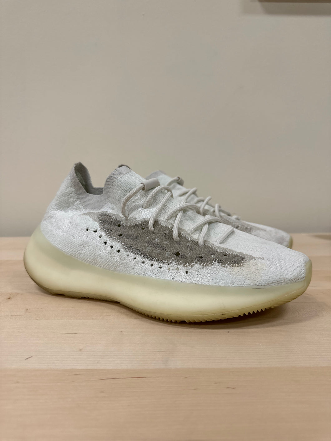 adidas Yeezy Boost 380 Calcite Glow Sz 12.5