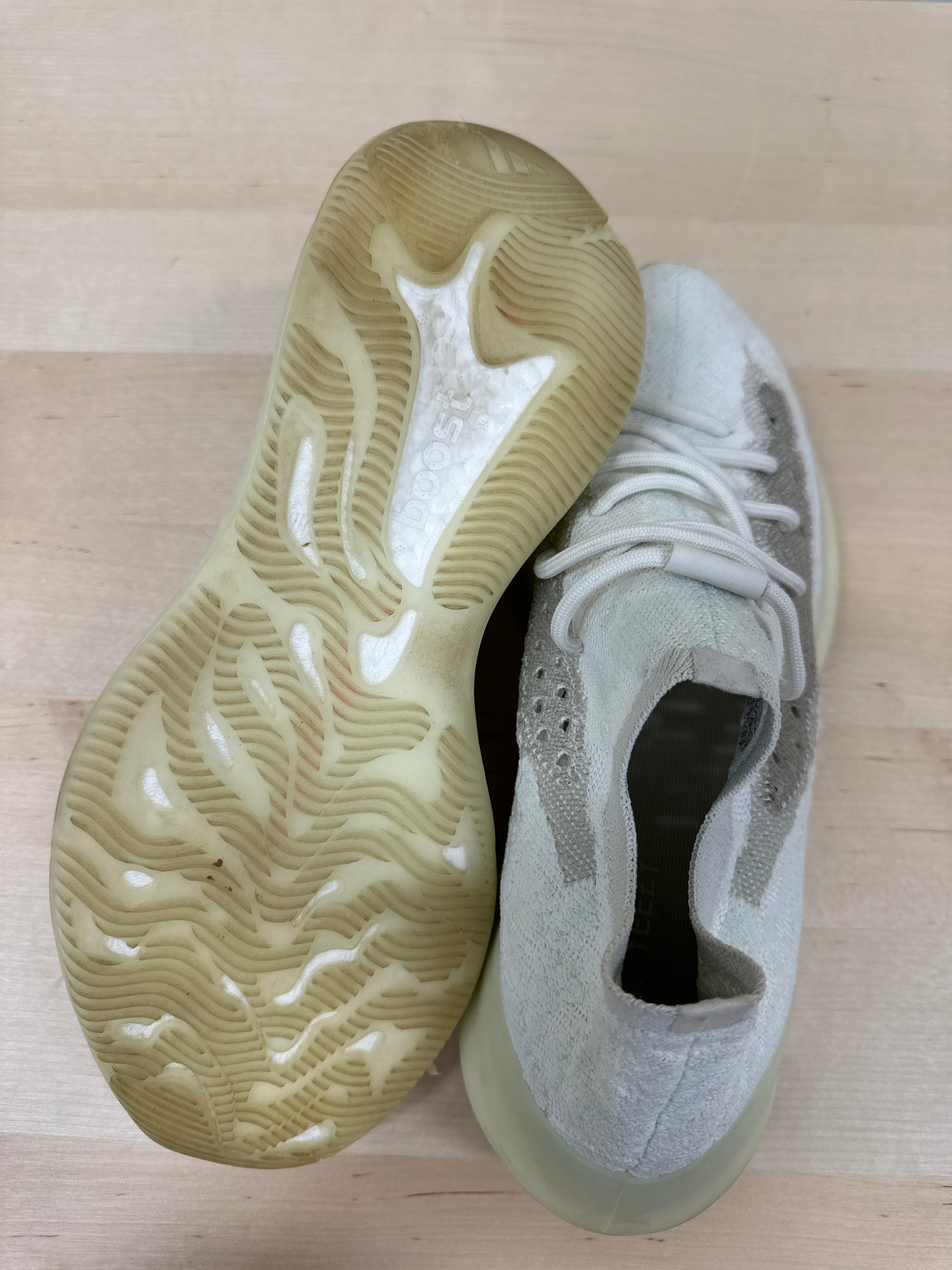 adidas Yeezy Boost 380 Calcite Glow Sz 12.5