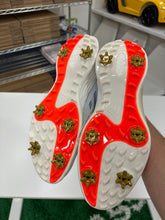 Load image into Gallery viewer, Adidas Golf Shoes Sz 11
