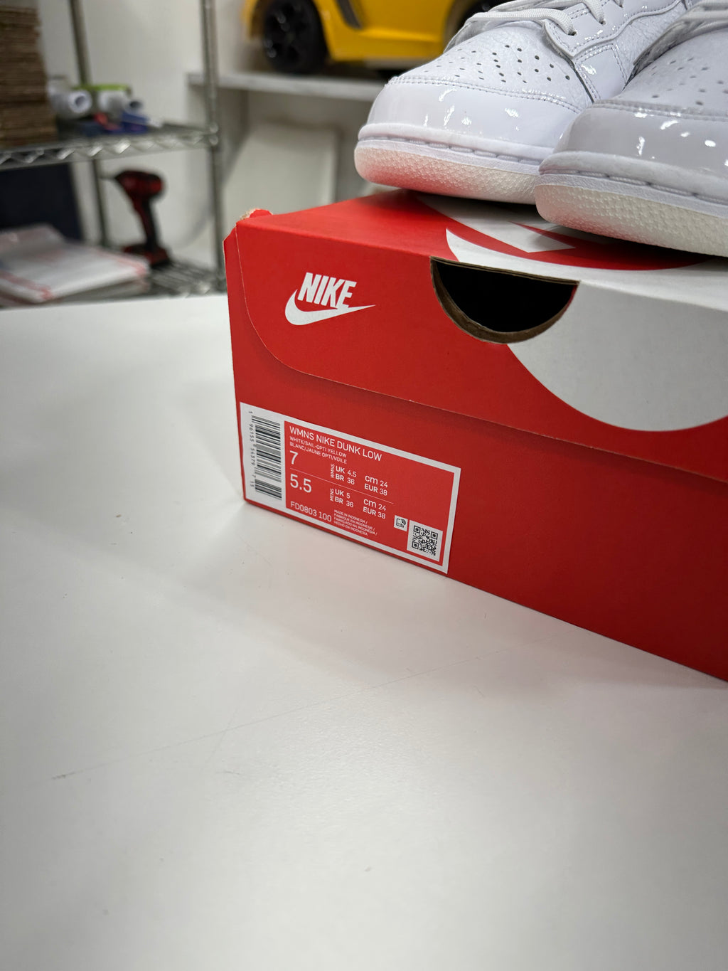 Nike Dunk Low Valentine's Day Yellow Heart Sz 7W