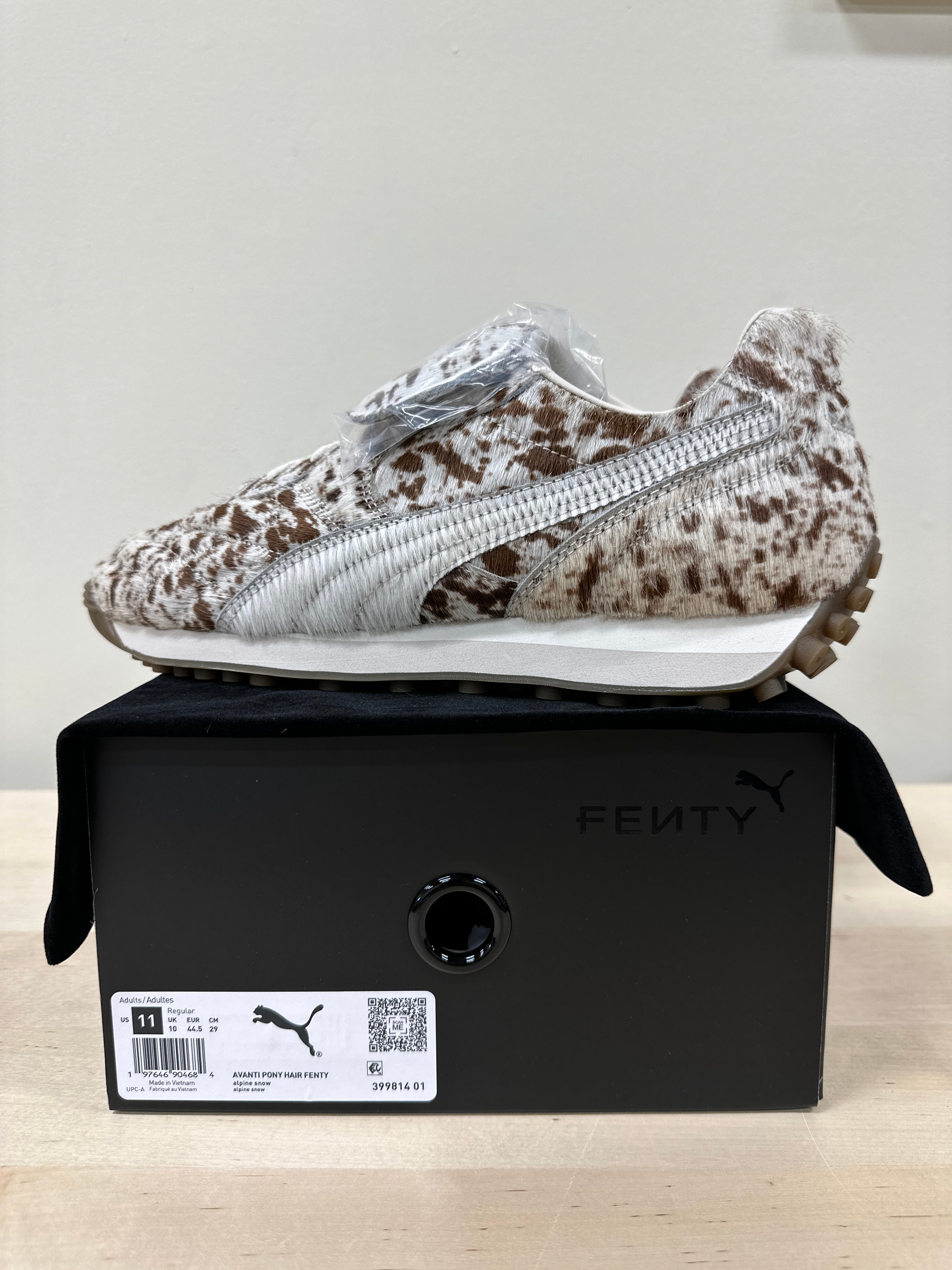 Puma Avanti Pony Hair Rihanna Fenty Alpine Snow Sz 11