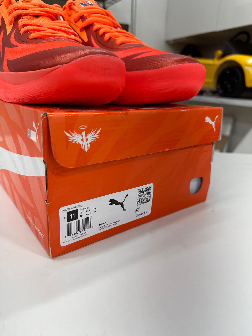 Puma LaMelo Ball MB.02 Supernova Sz 11