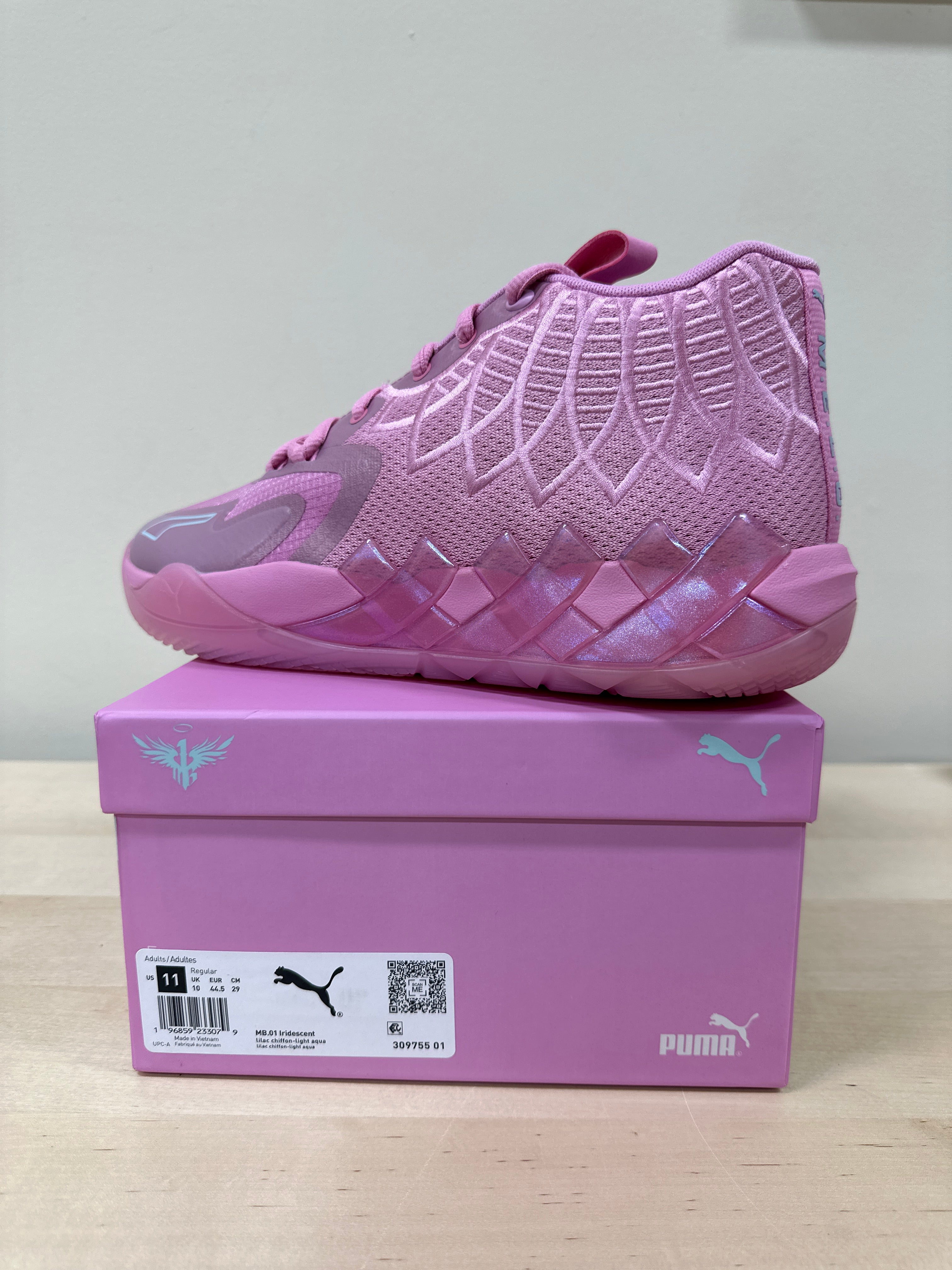 Puma LaMelo Ball MB.01 Iridescent Sz 11