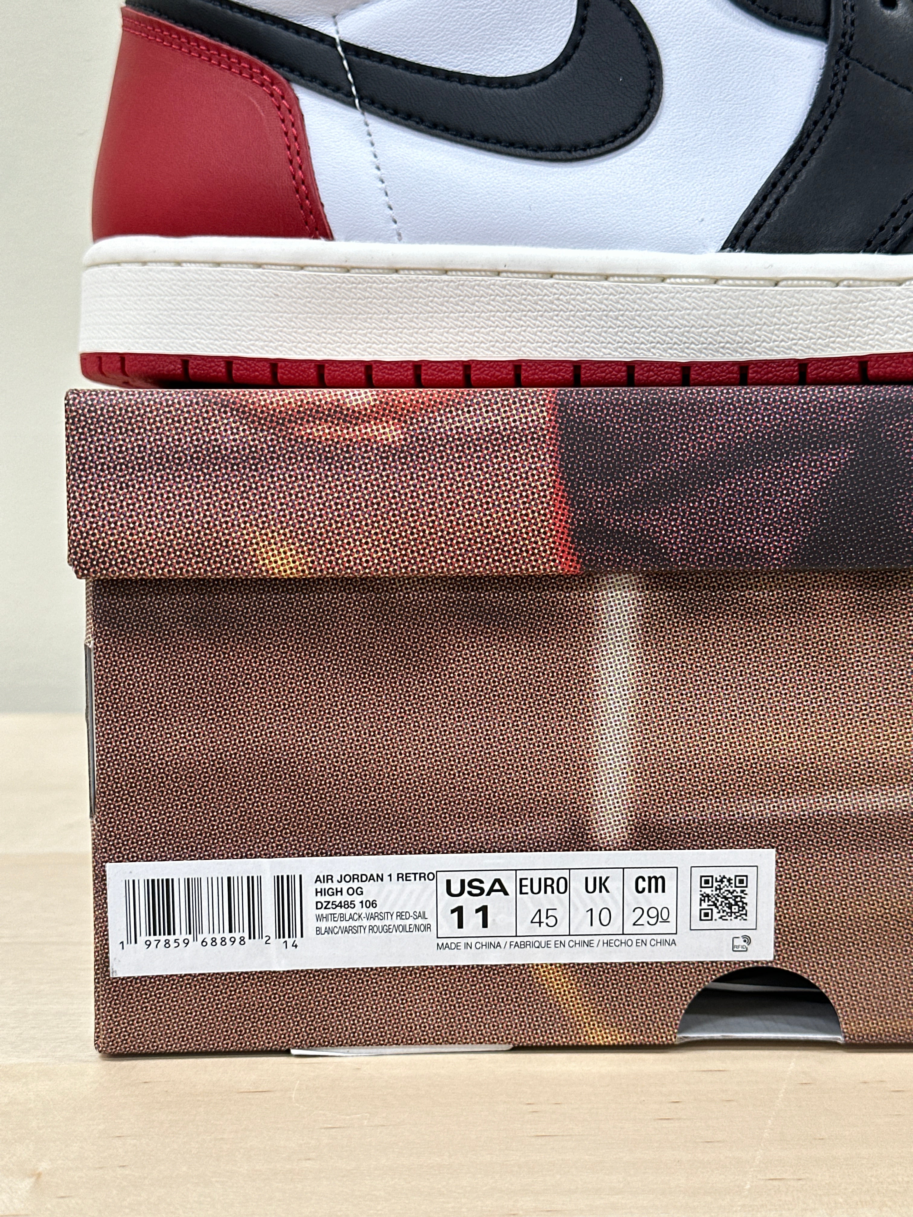 Jordan 1 Retro High OG Black Toe Reimagined (2025) Sz 11