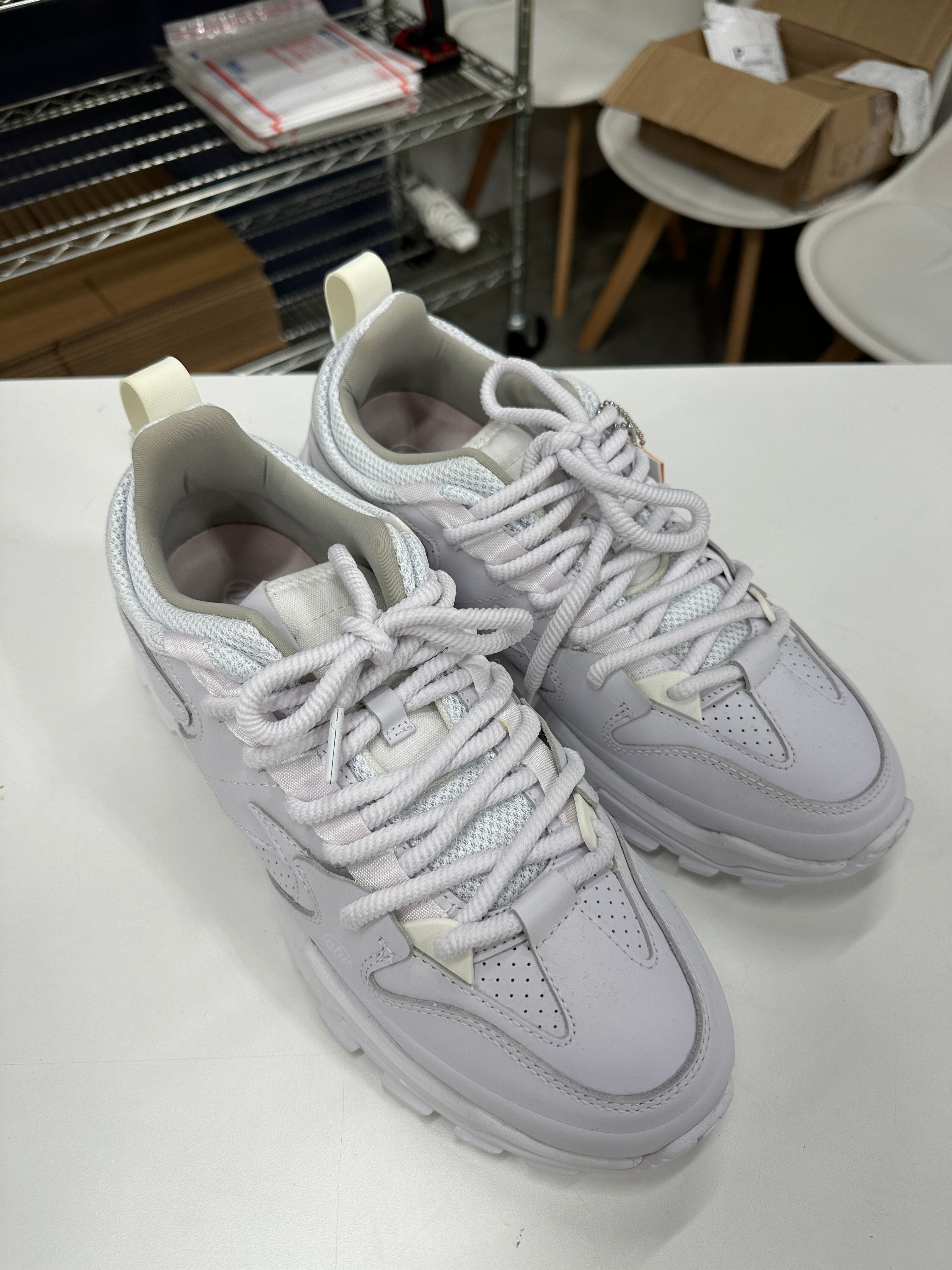 NoTwoWays White Sneaker Sz 11 No Box