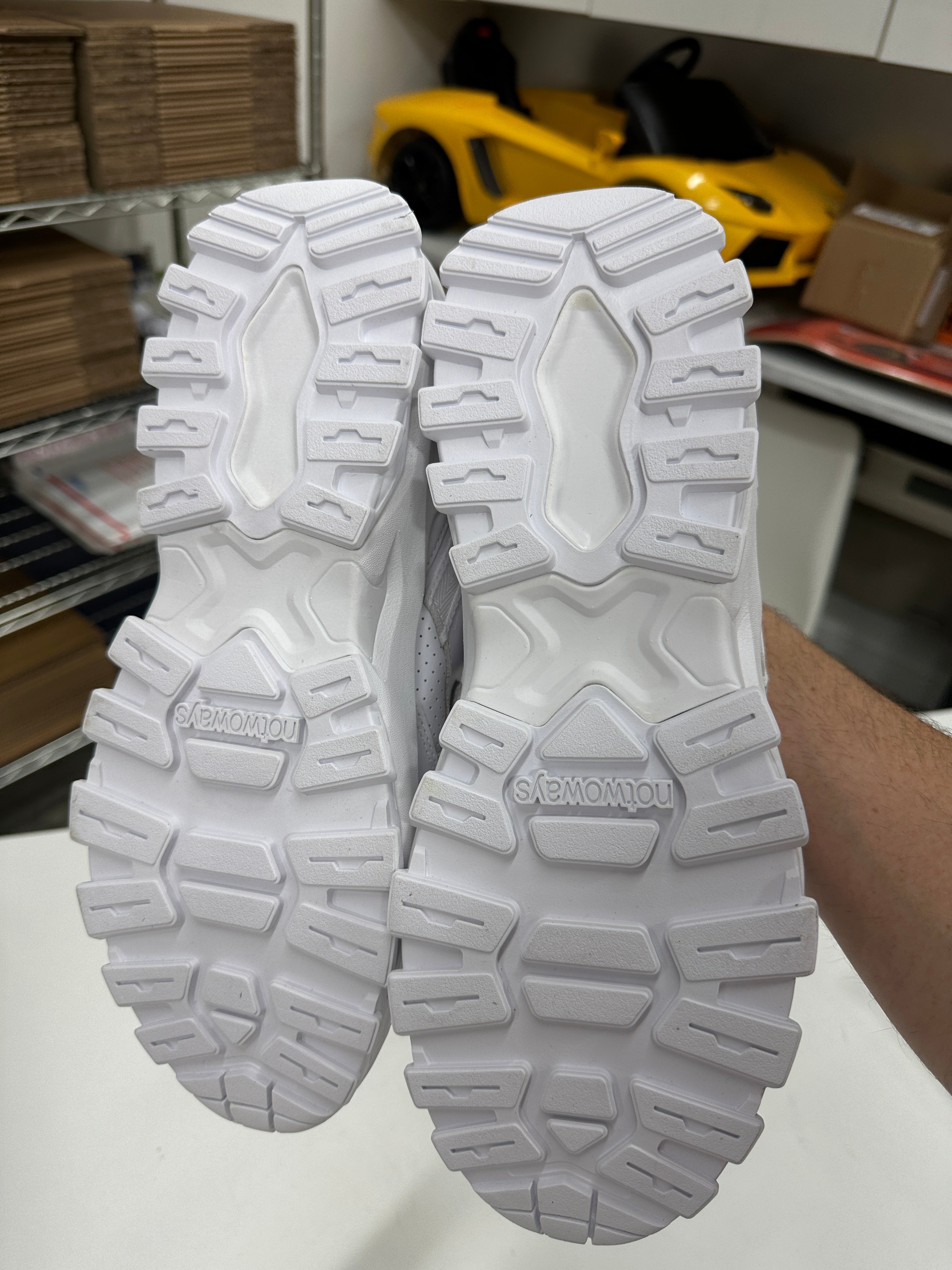 NoTwoWays White Sneaker Sz 11 No Box