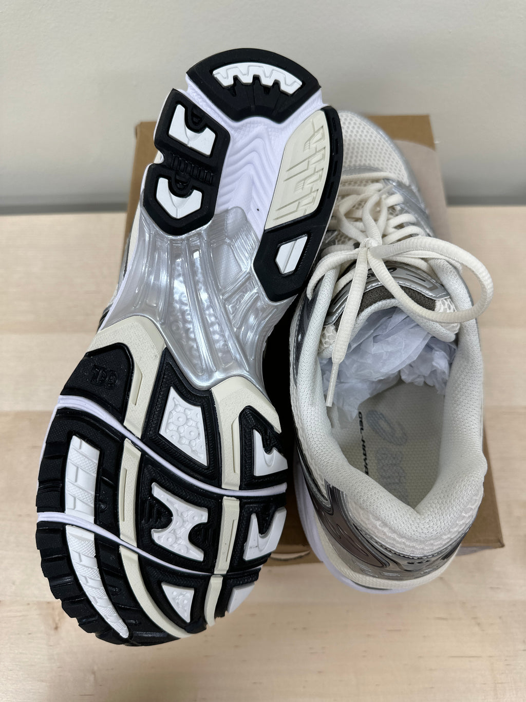 ASICS Gel-Kayano 14 Cream Black Metallic Plum Sz 11