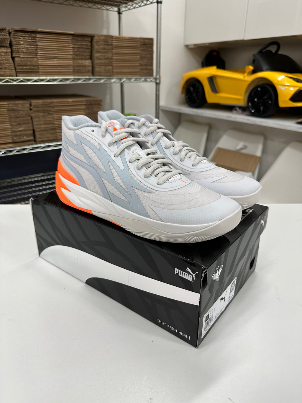 Puma LaMelo Ball MB.02 Gorangé sz 11