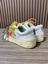 Load image into Gallery viewer, Anta Sneakers White Sz 11.5 No Box
