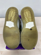 Load image into Gallery viewer, Nike SB Dunk Low Mummy Sz 5.5M (7W)
