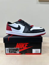 Load image into Gallery viewer, Air Jordan 1Low OG &quot;Black Toe&quot; Sz 11.5
