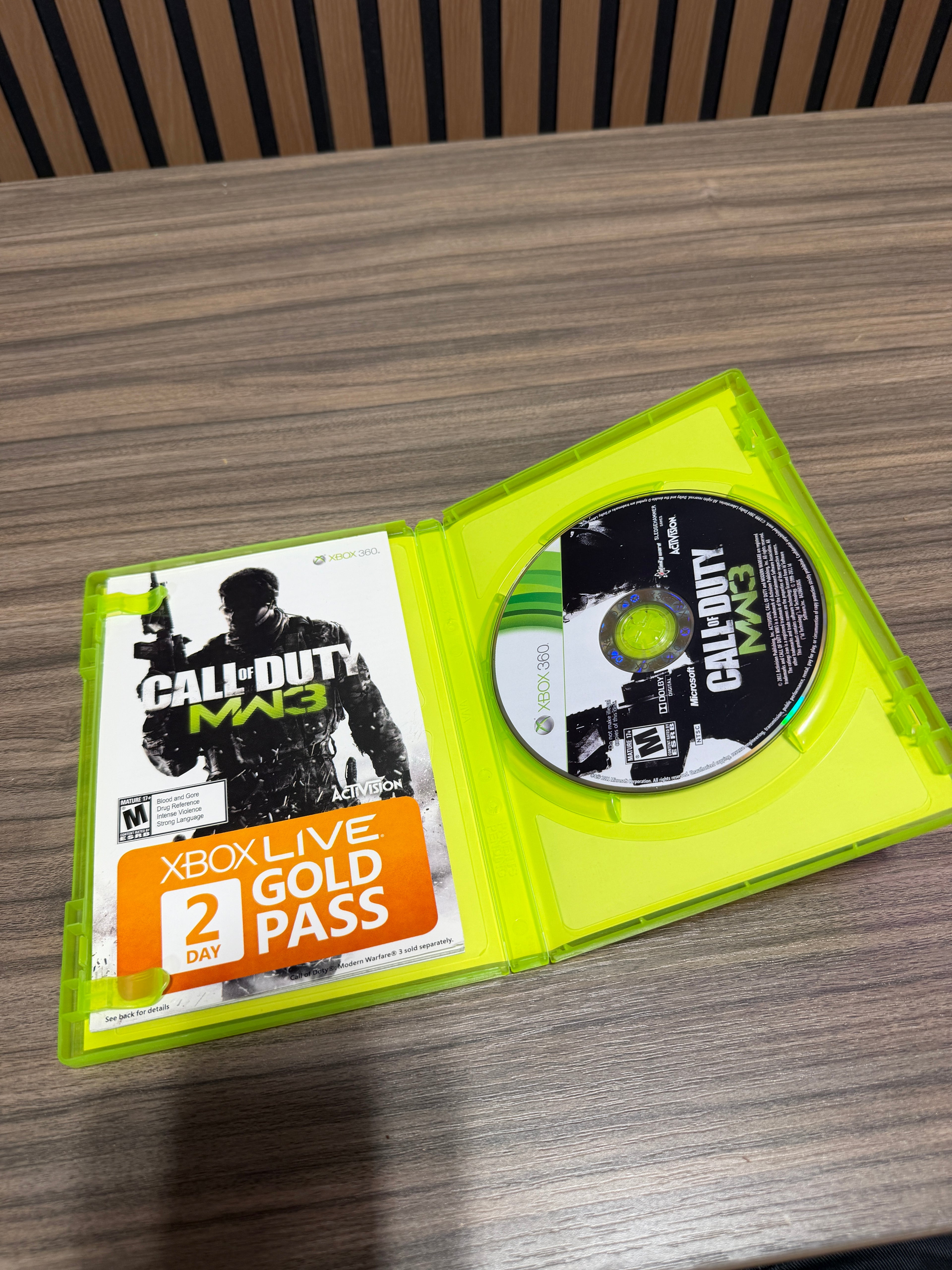 Call of Duty: Modern Warfare 3 - Microsoft Xbox 360 - Complete In Box CIB