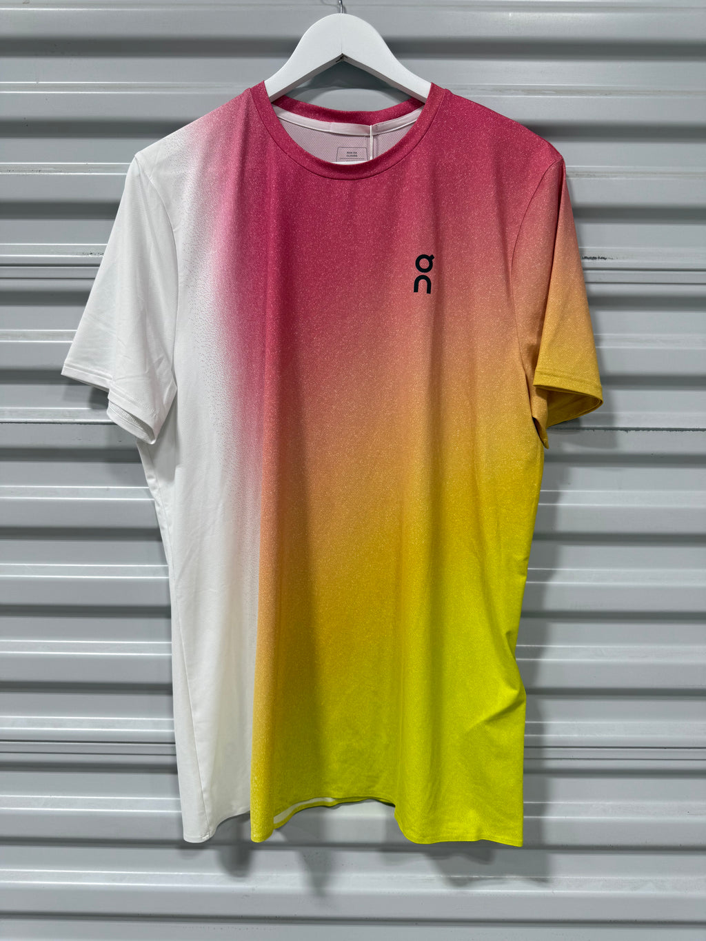 On Cloud T-Shirt Multi Color Sz M