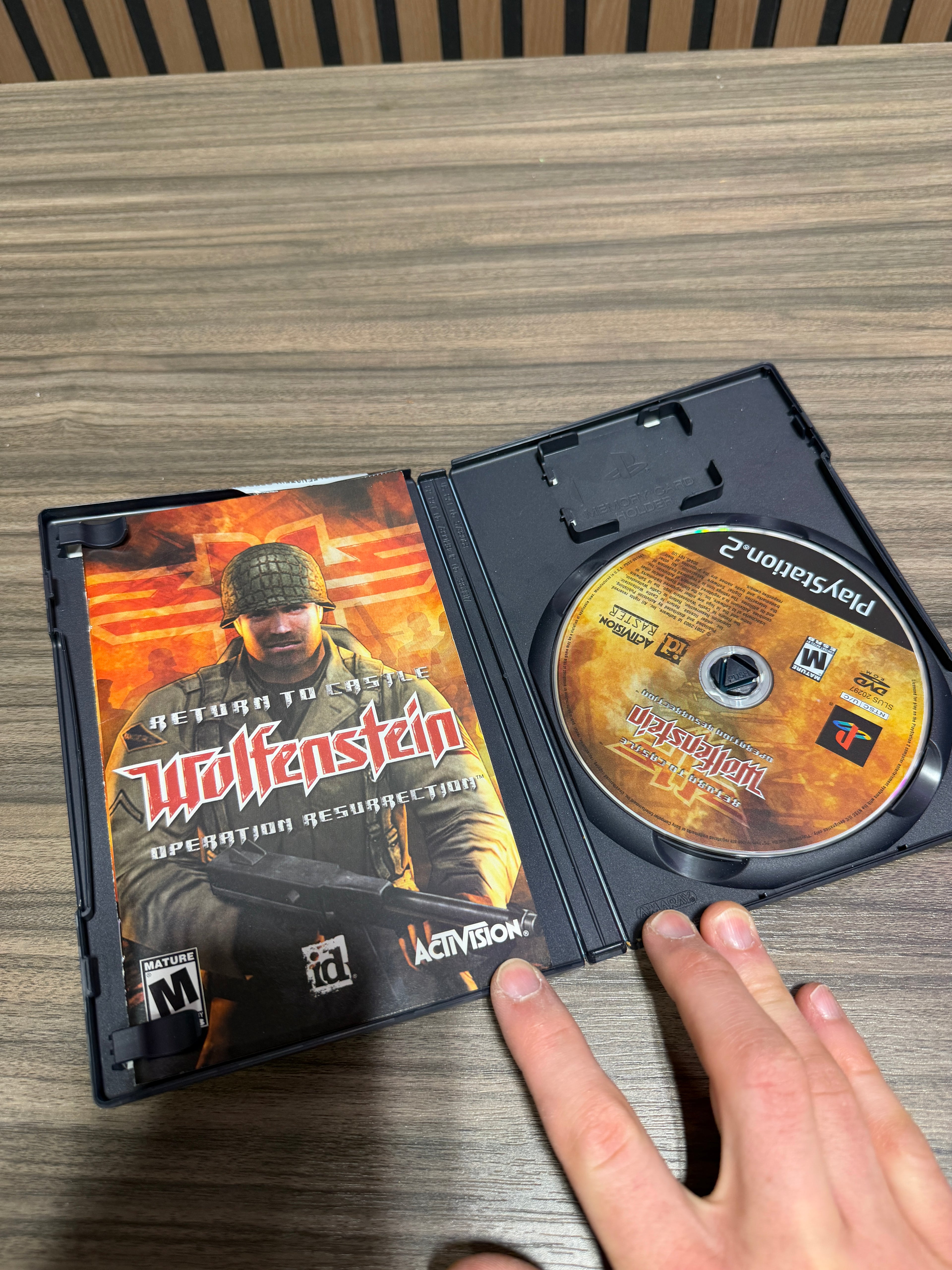 Sony Playstation 2 PS2 Return To Castle Wolfenstein CIB