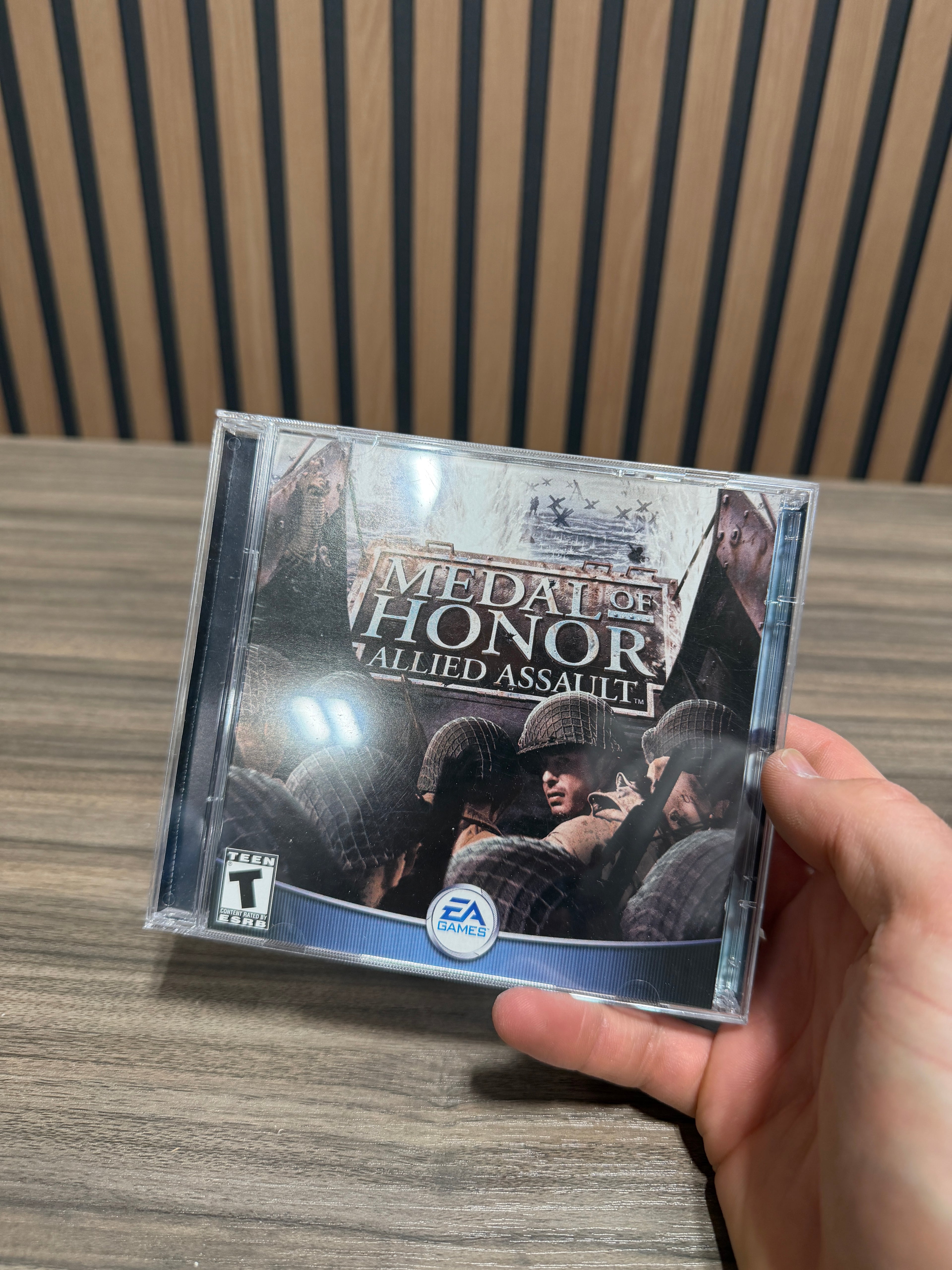 Medal of Honor✨Allied Assault✨PC 2 Disc Set ✨Video Game Disc 1 & 2✨2002 EA Games
