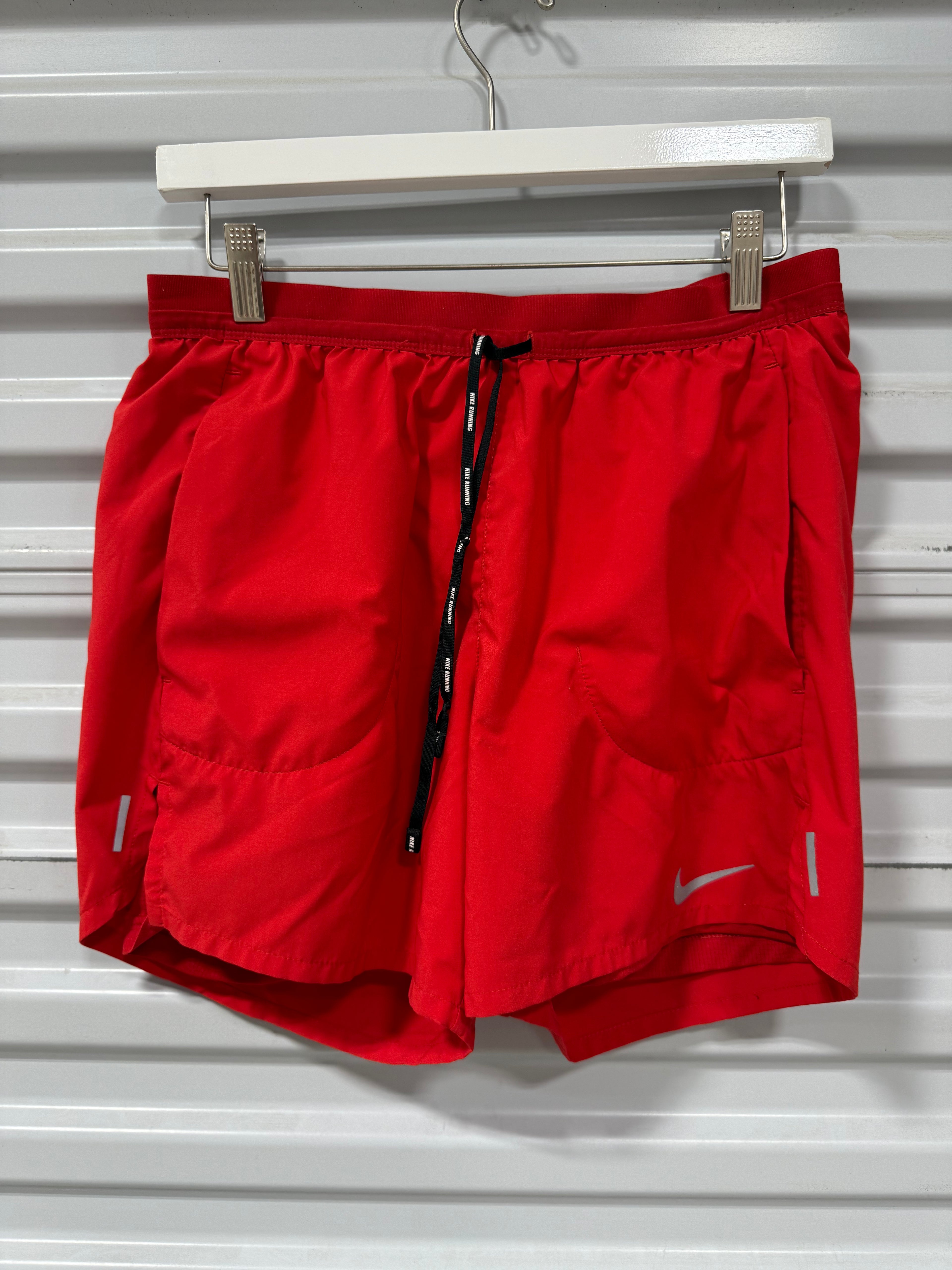 Nike Dri Fit Shorts Red Sz M