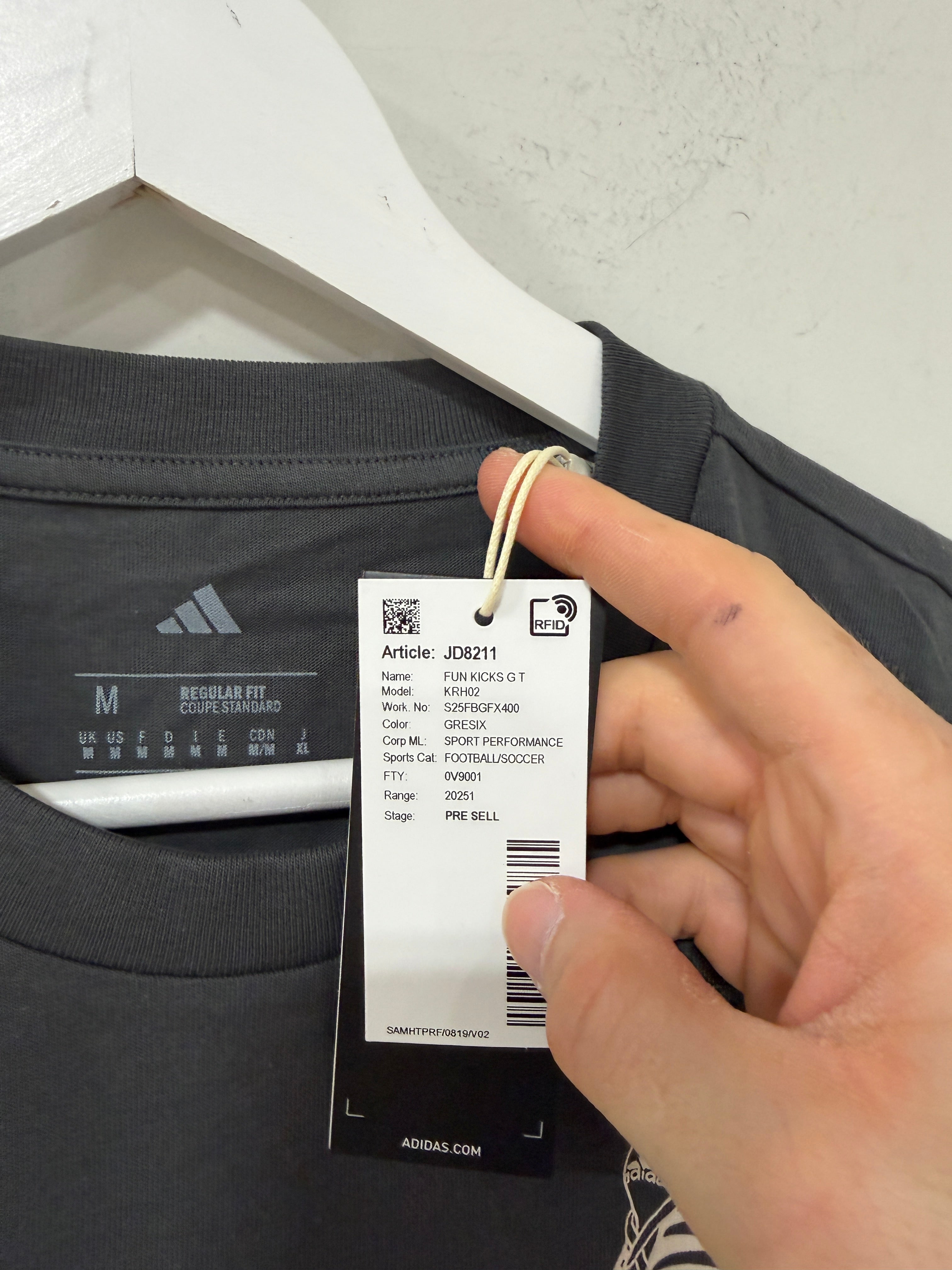 adidas Kicks Graphic T-Shirt Grey