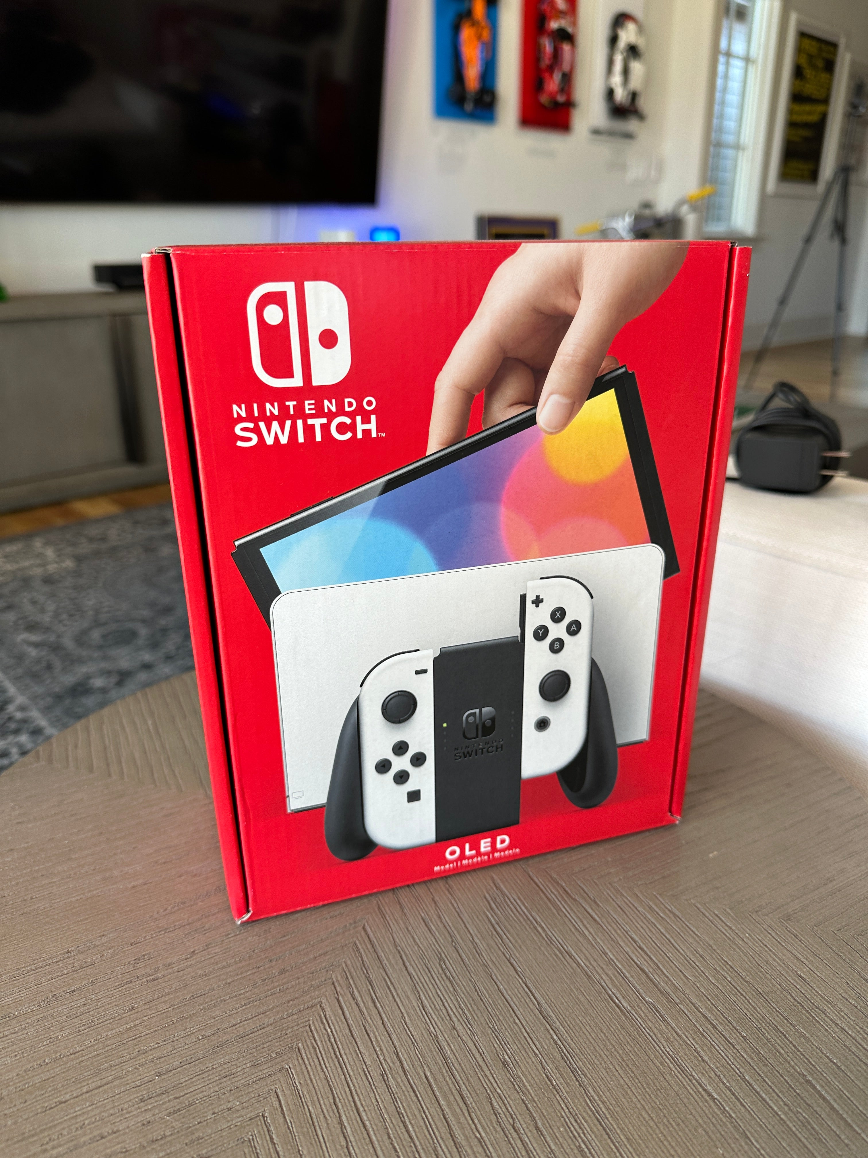 Nintendo Switch OLED + Zelda/Pokemon