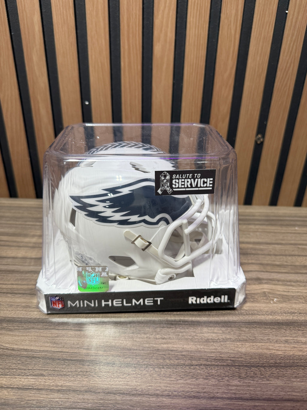 Philadelphia Eagles KEITH MARSHALL Signed Helmet