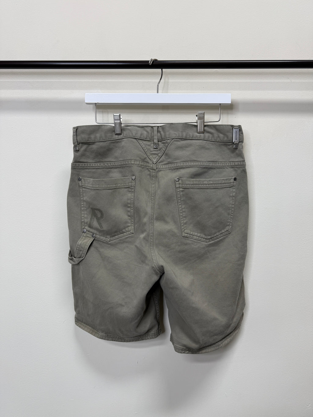 Represent Carpenter Shorts Sz M