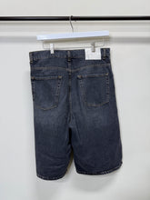 Load image into Gallery viewer, 545 Denim Shorts black Sz M
