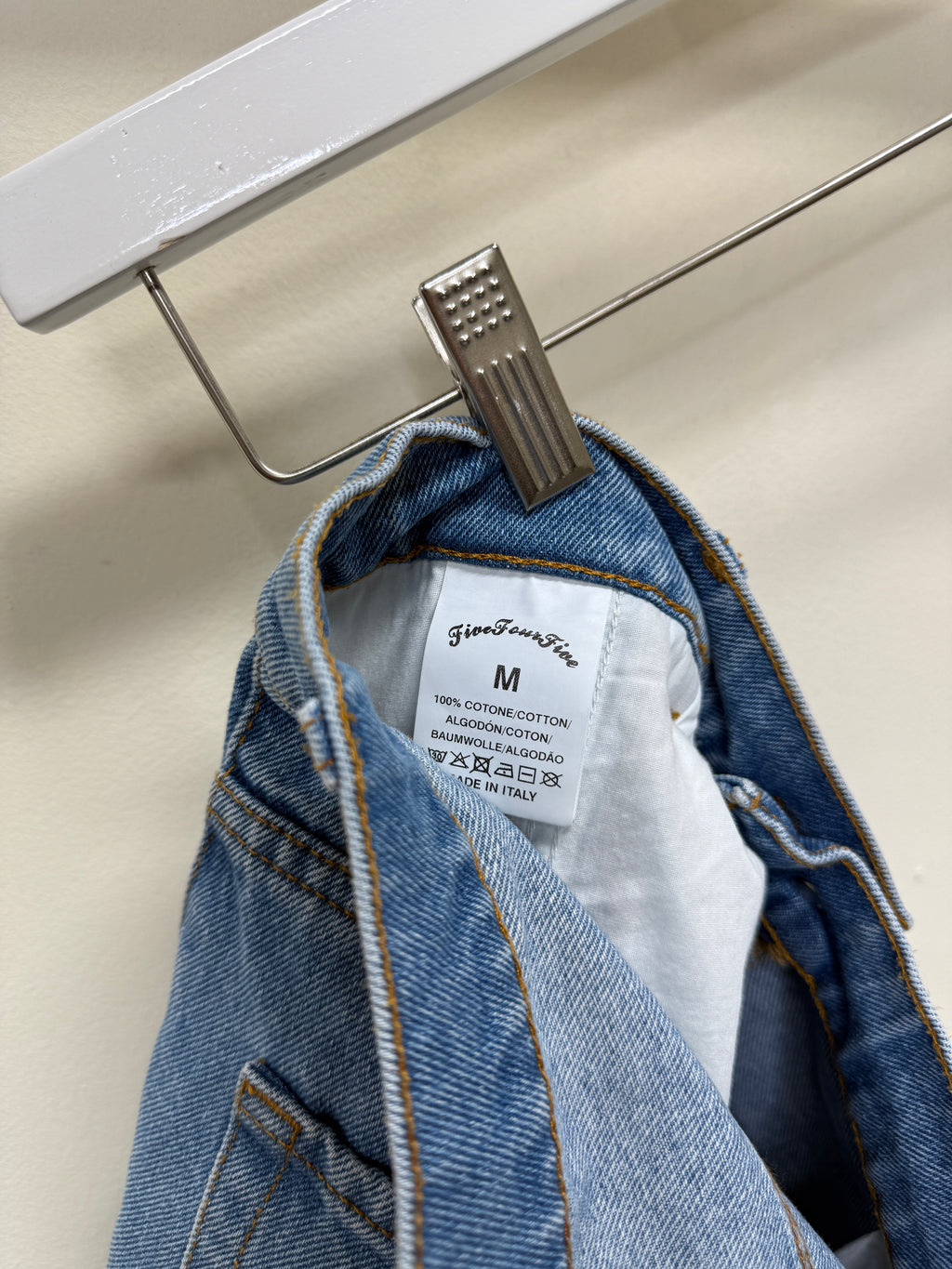 545 Shorts Sz M