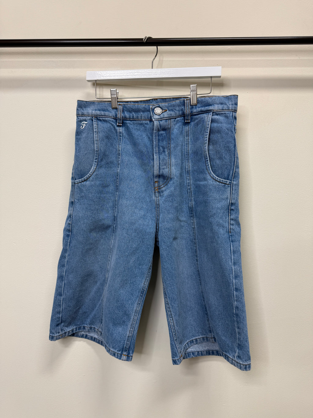 545 Shorts Sz M