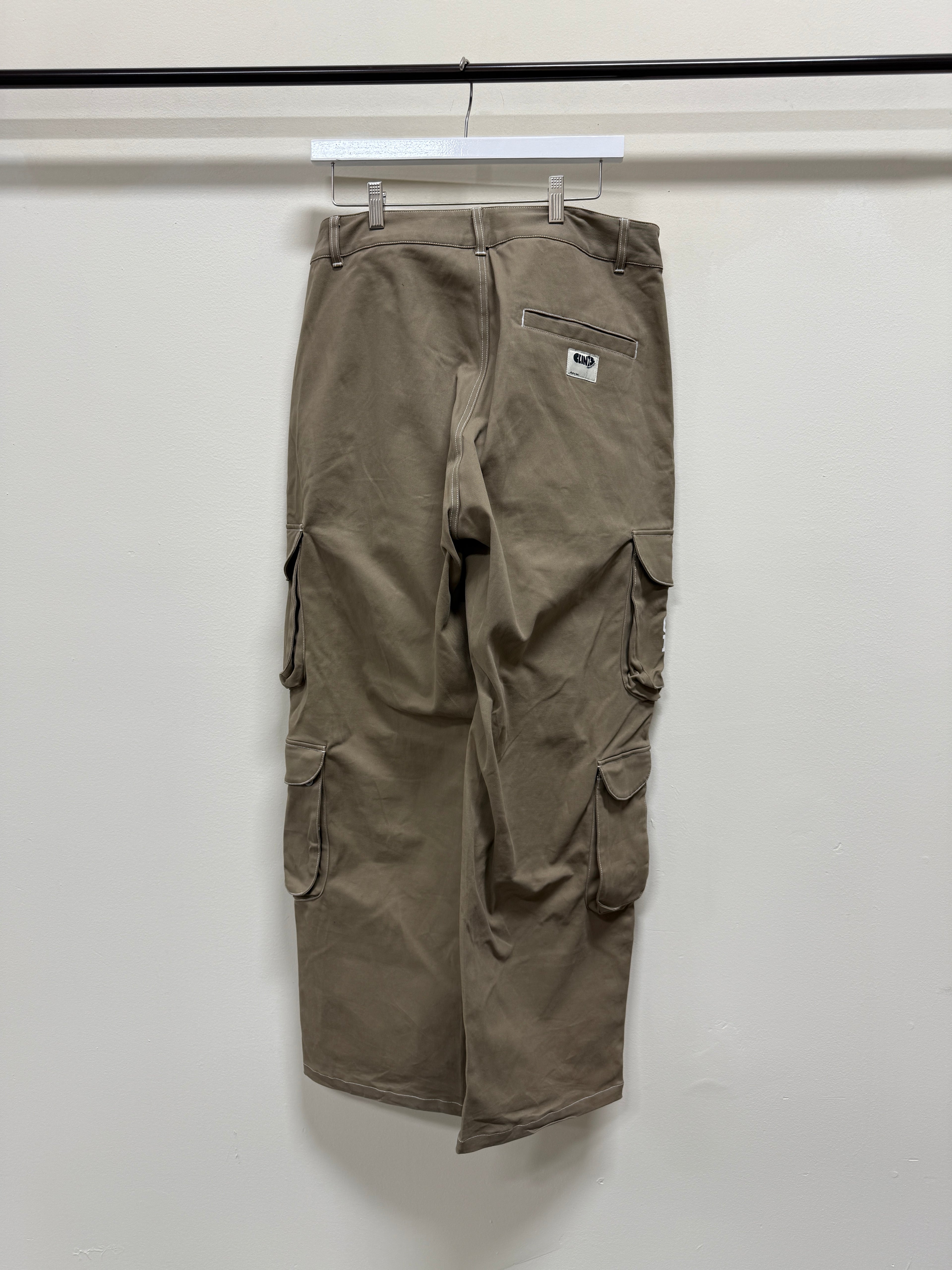 Clints pants Sz L