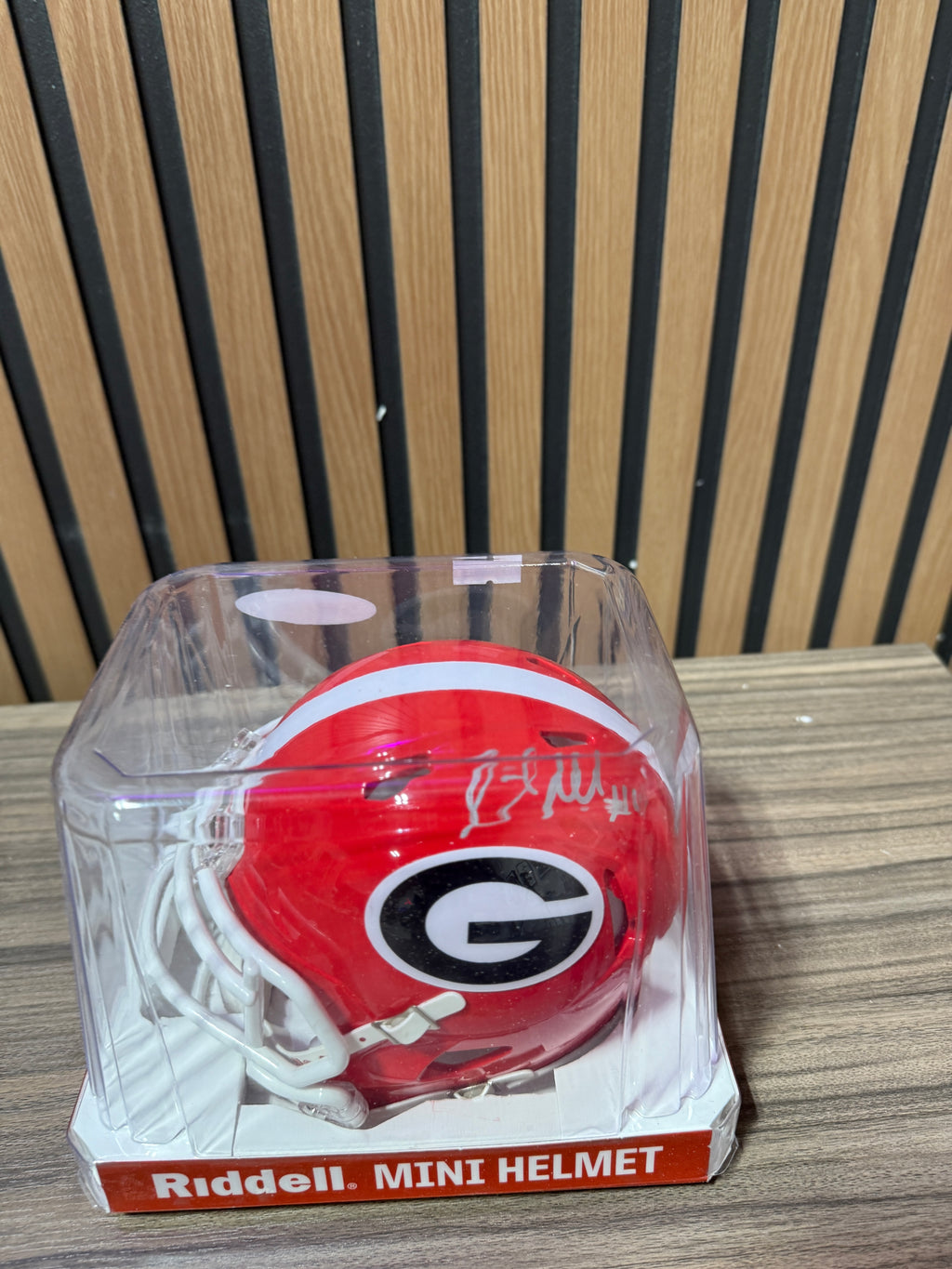 KEITH MARSHALL HAND SIGNED GEORGIA BULLDOGS MINI HELMET