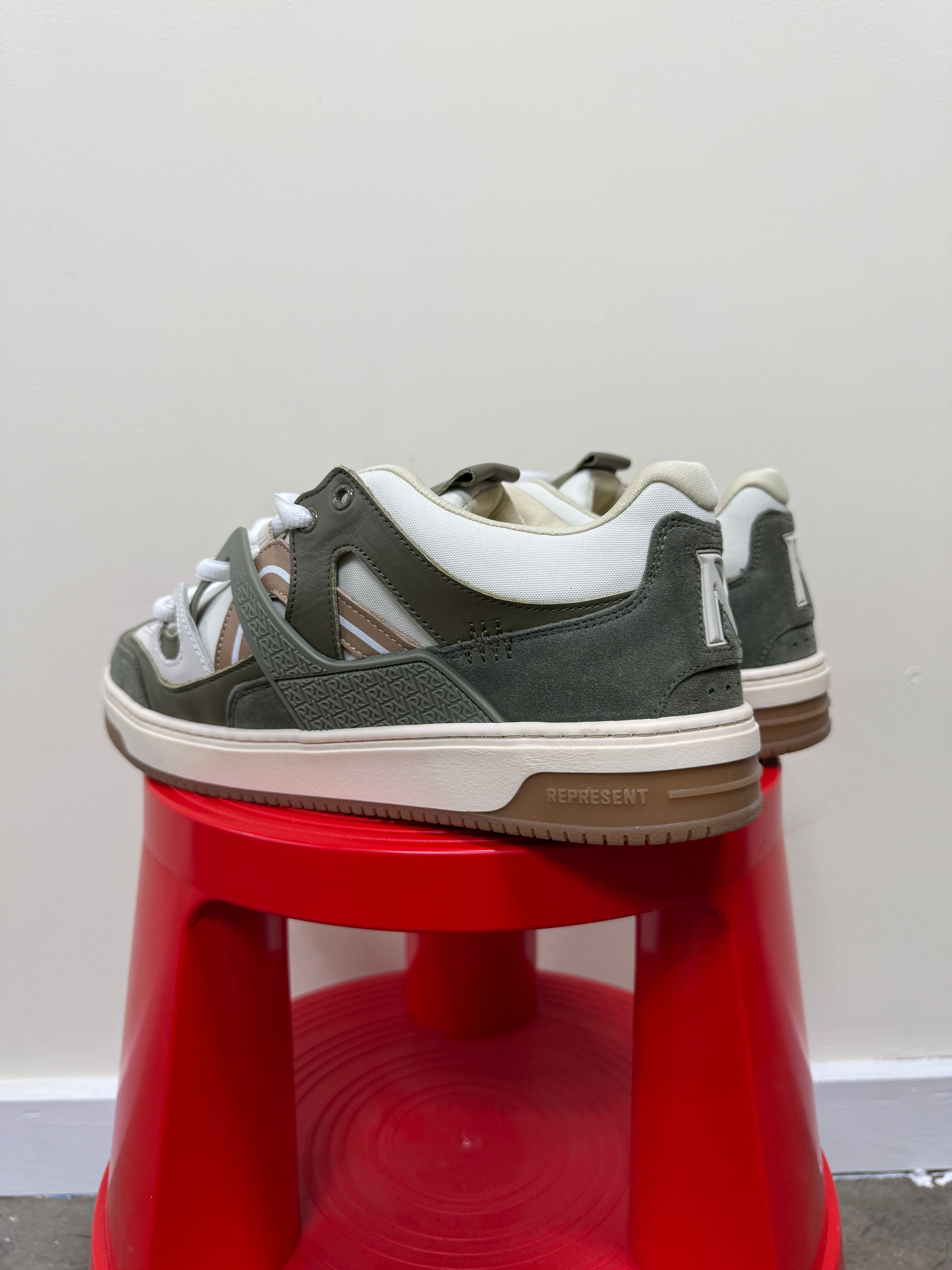 Represent Bully Sneaker Sz 11.5