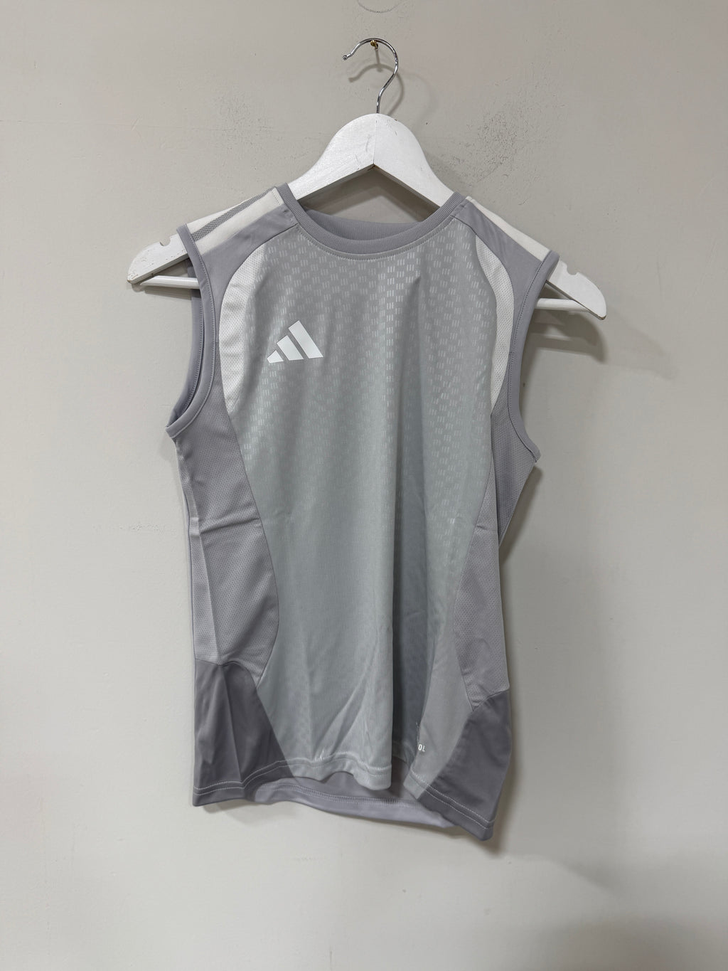 Adidas Tiro 26 Sleeveless Jersey Womens Size Small