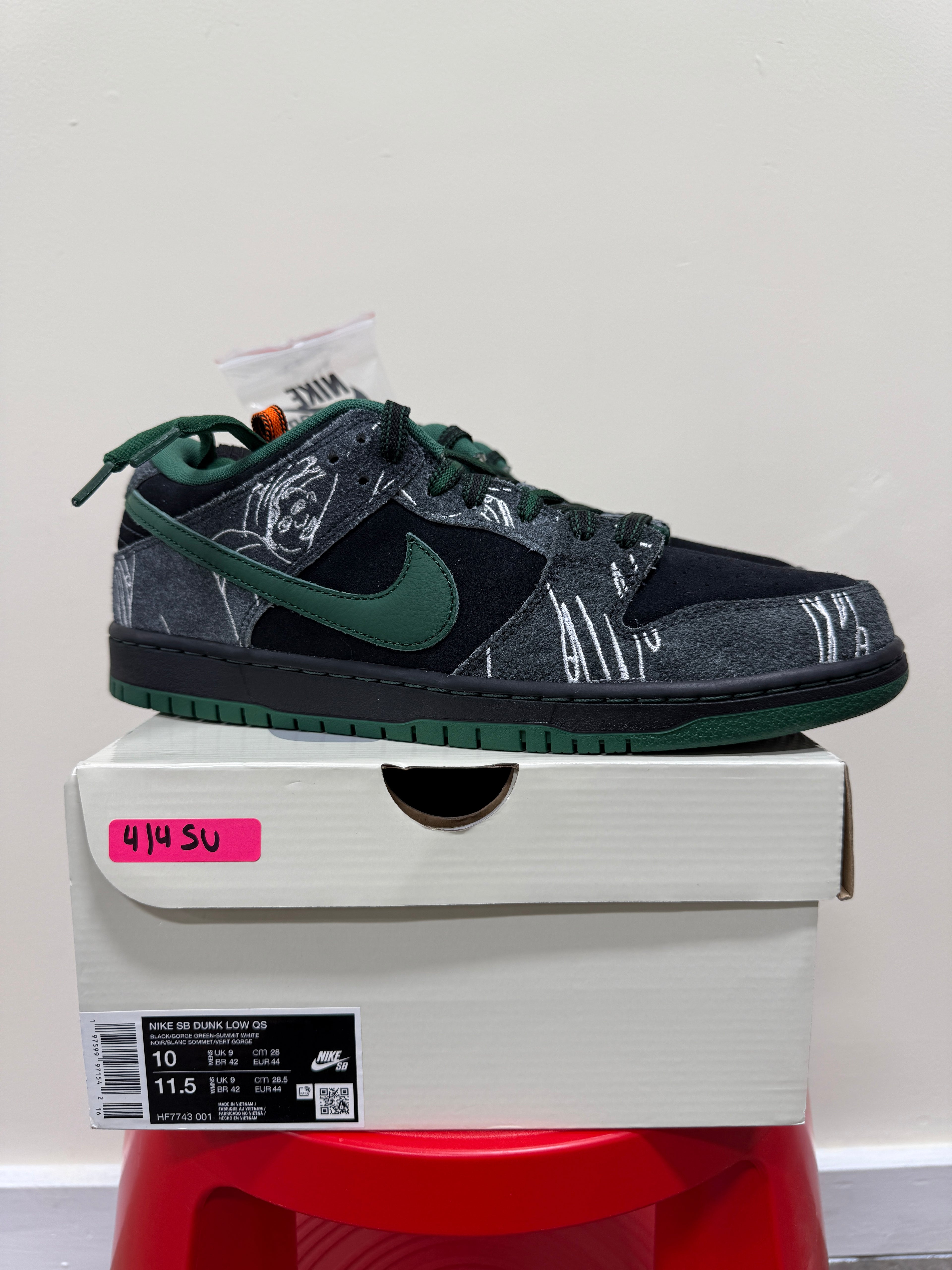 Nike SB Dunk Low There Skateboards Sz 10
