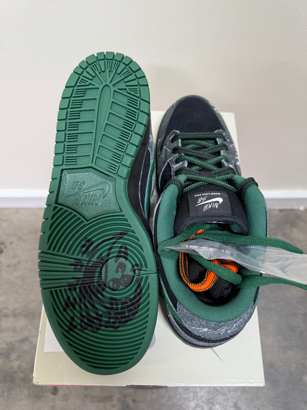 Nike SB Dunk Low There Skateboards Sz 10