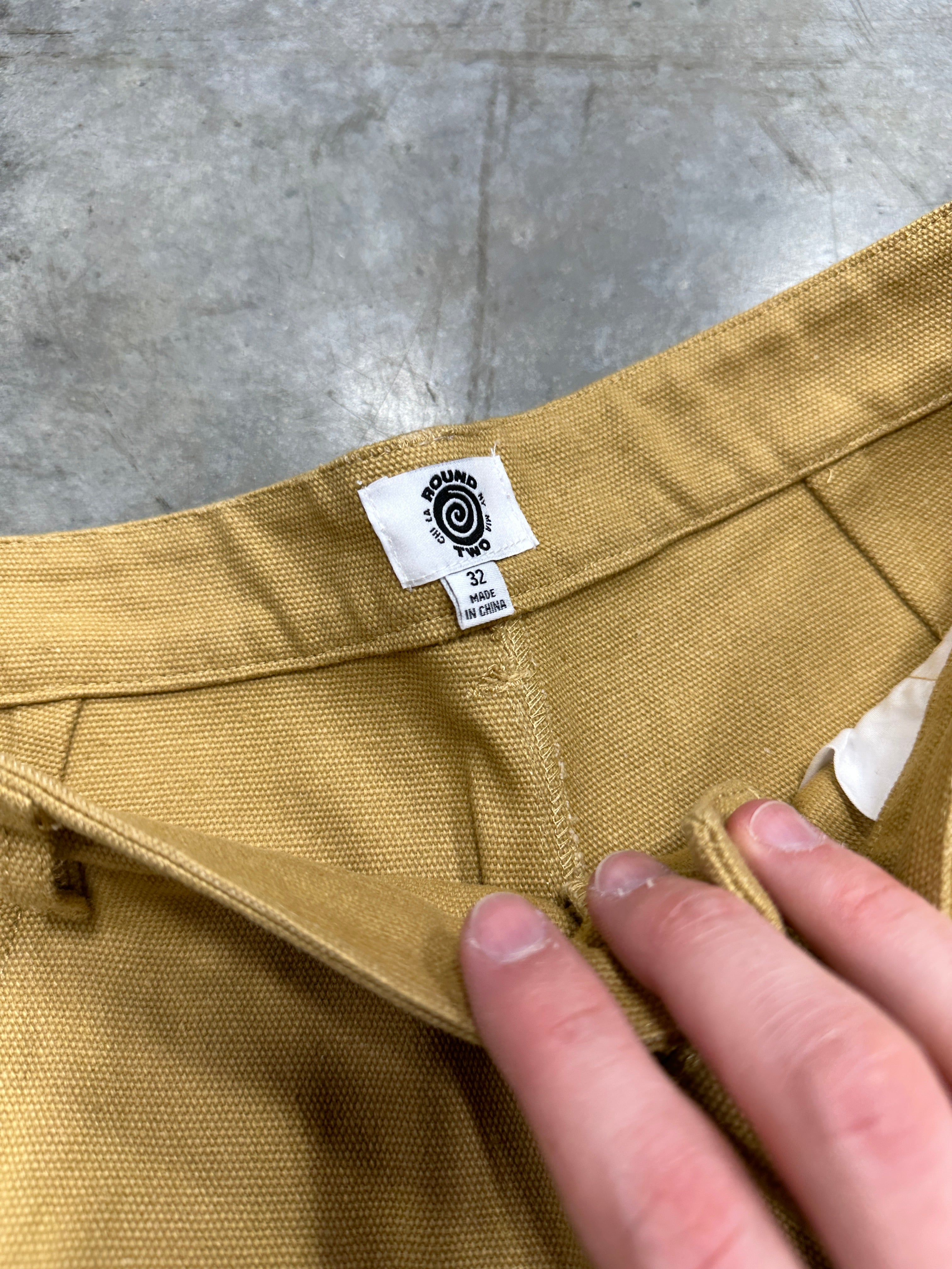 Round Two Carpenter Shorts Sz 32