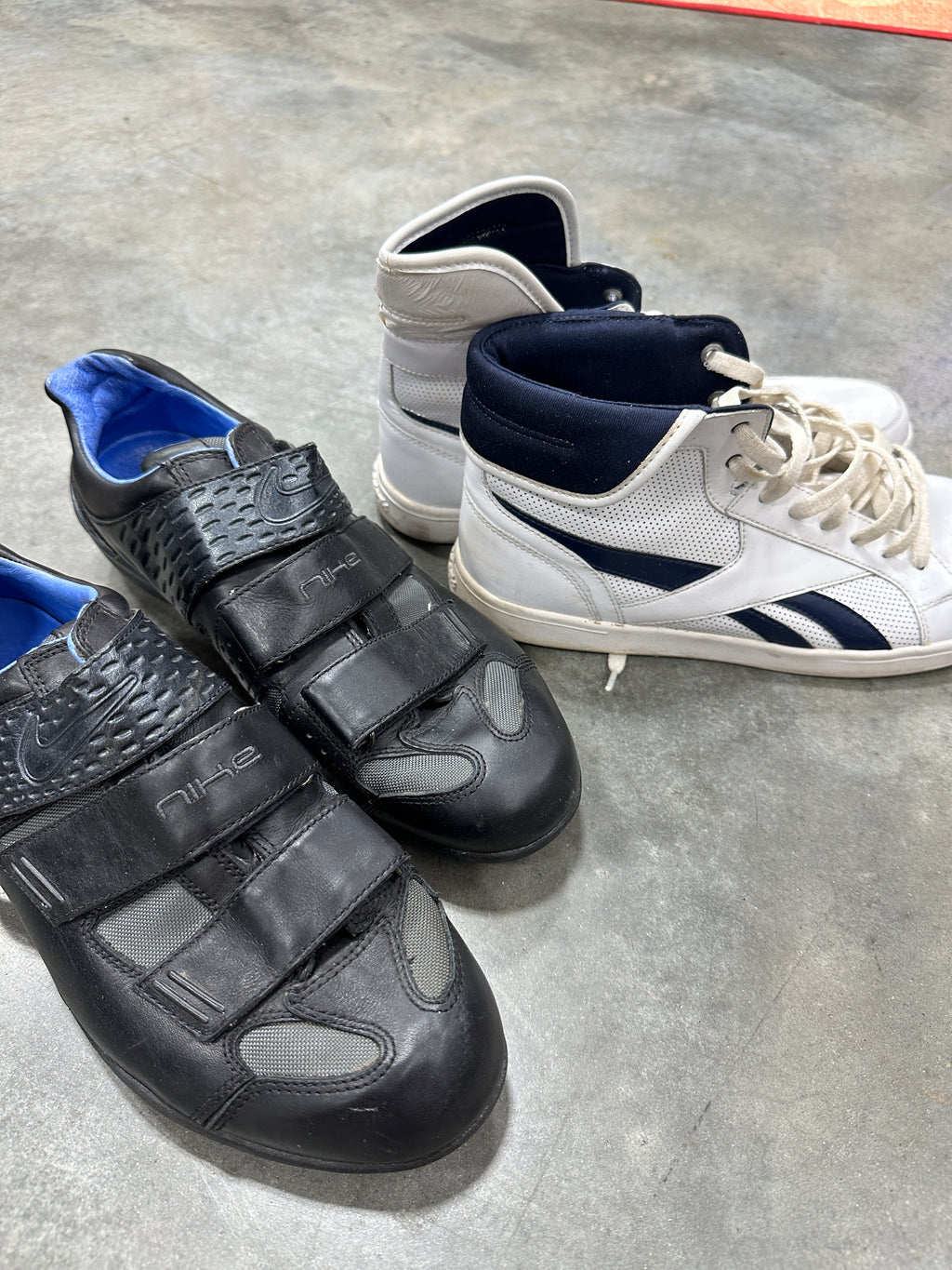 2 sneaker bundle Sz 10