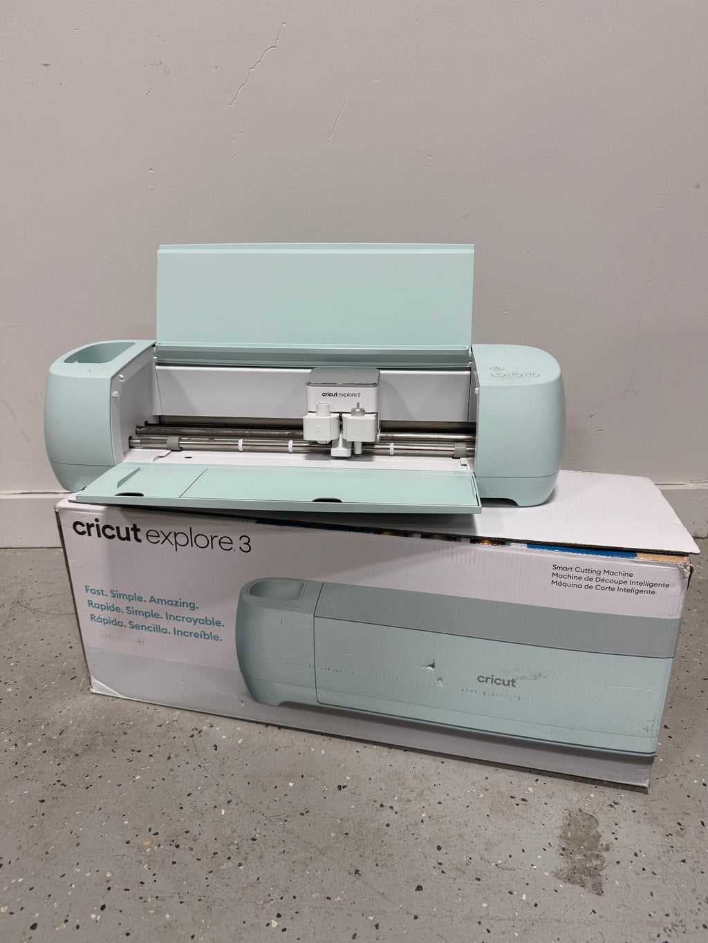 Cricut Explore 3 Die Cutting Machine for Crafts