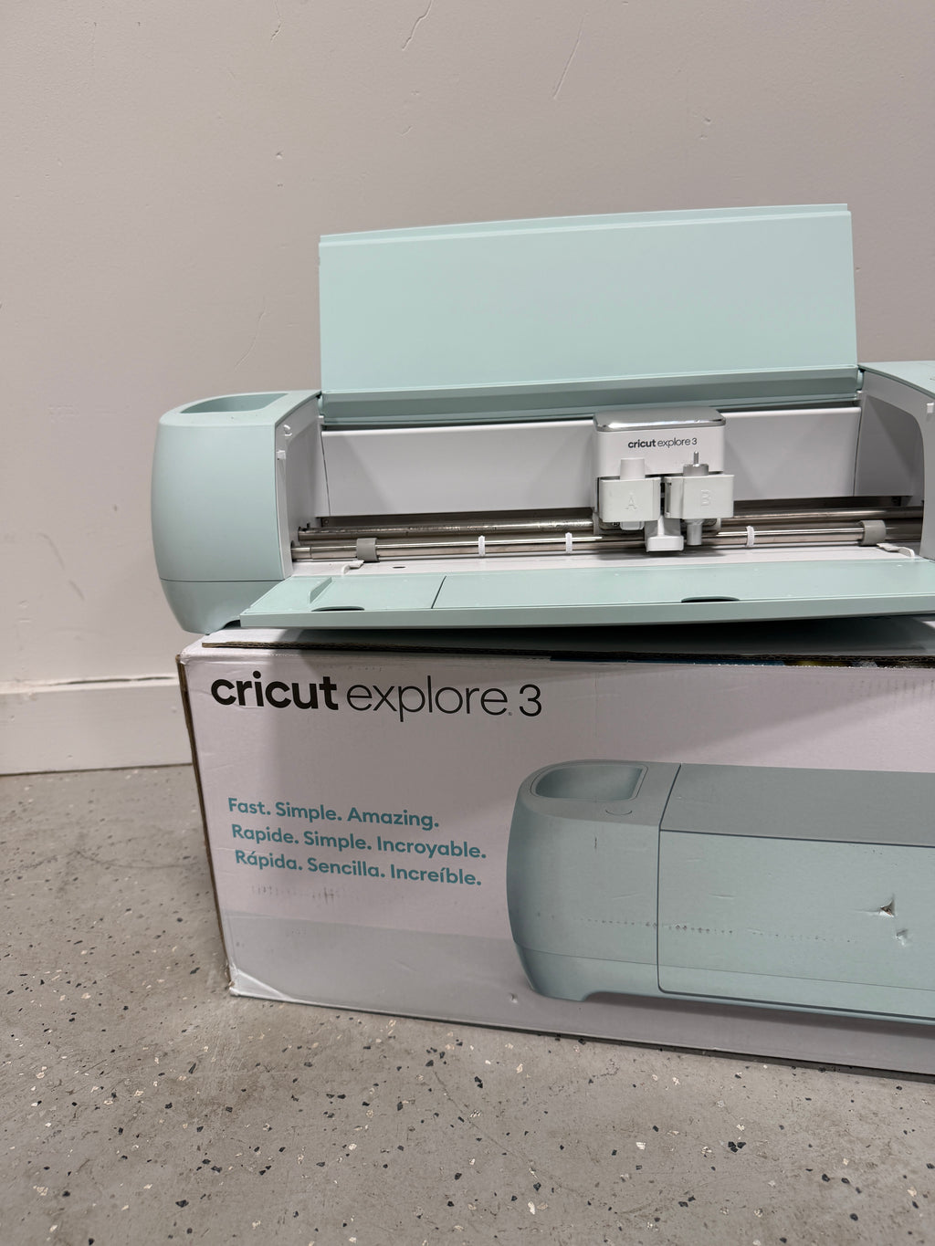 Cricut Explore 3 Die Cutting Machine for Crafts