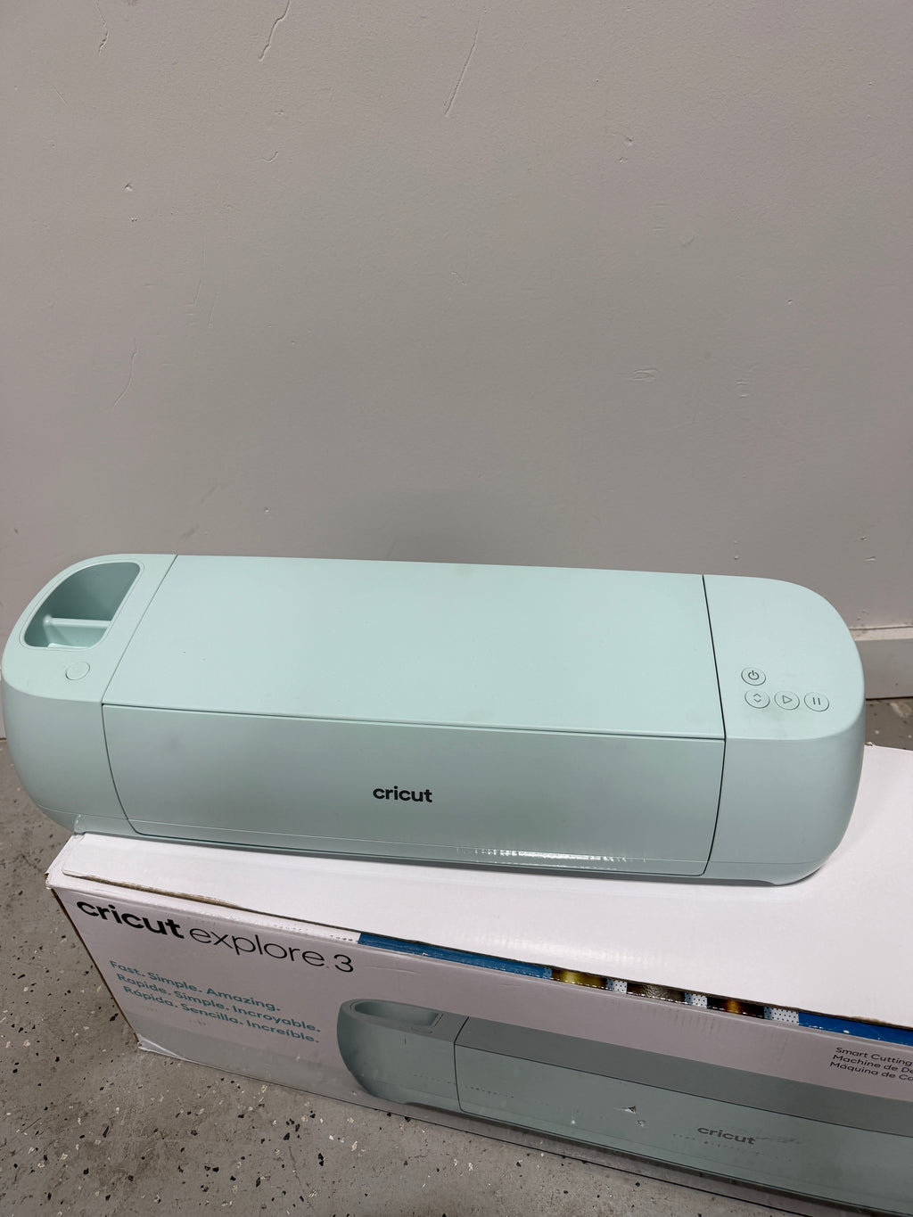 Cricut Explore 3 Die Cutting Machine for Crafts