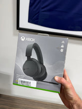 Load image into Gallery viewer, Xbox Wireless Headset Black - Microsoft
