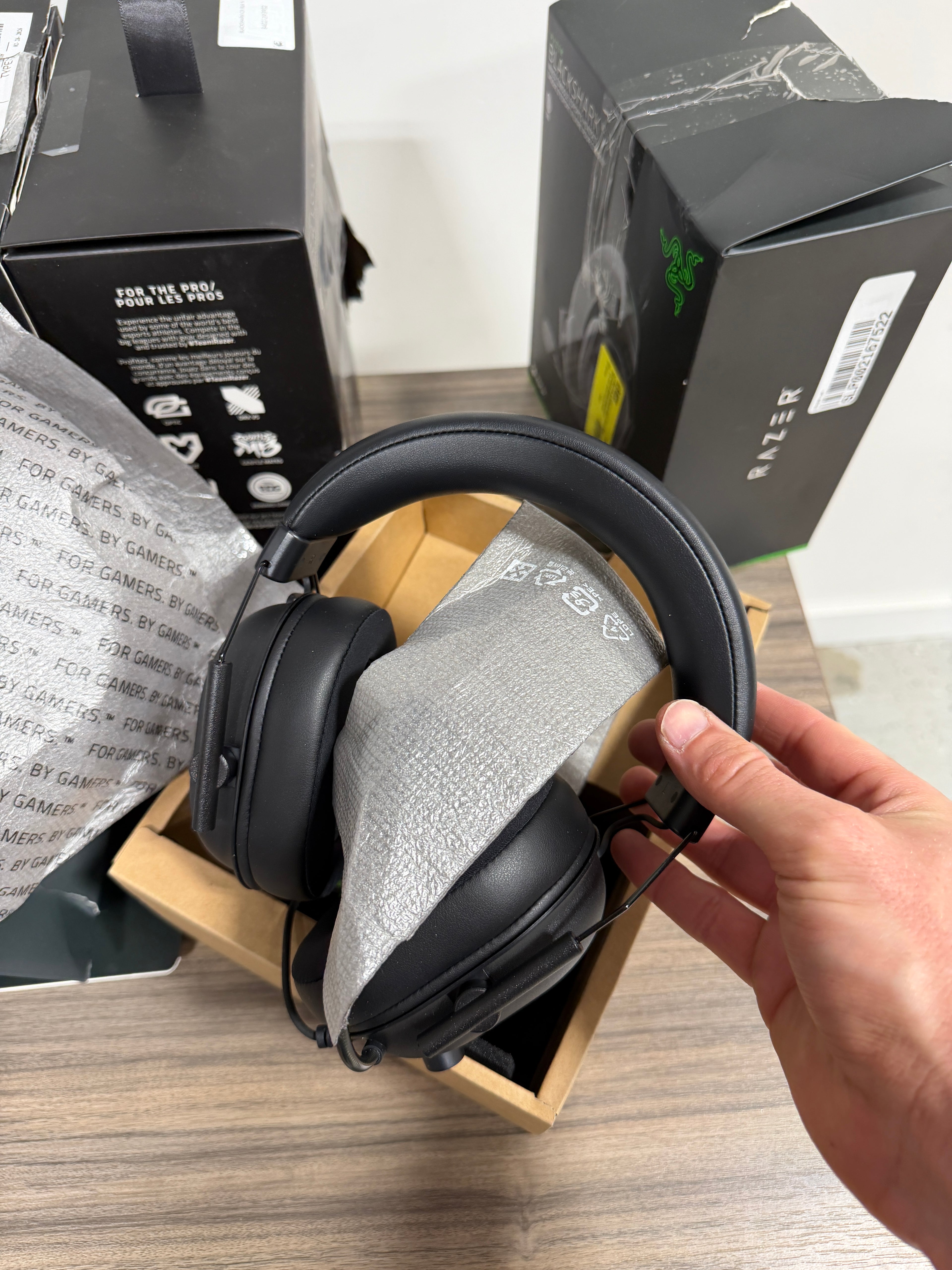 Razer Blackshark V3 X Hyperspeed Wireless Esports PC Gaming Headset, 2.4GHz, Bluetooth, 270g, Black