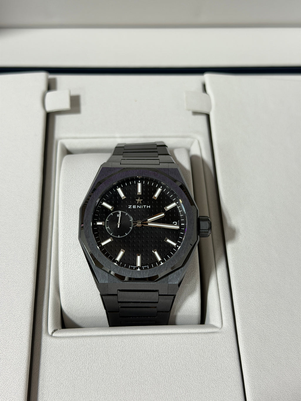 Zenith Defy Skyline 41mm 49.9300.3620/21.I001 Black Ceramic 1/10th second (49.9300.3620/21.I001)