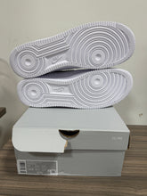 Load image into Gallery viewer, Nike Air Force 1 '07 LV8 'USA'
