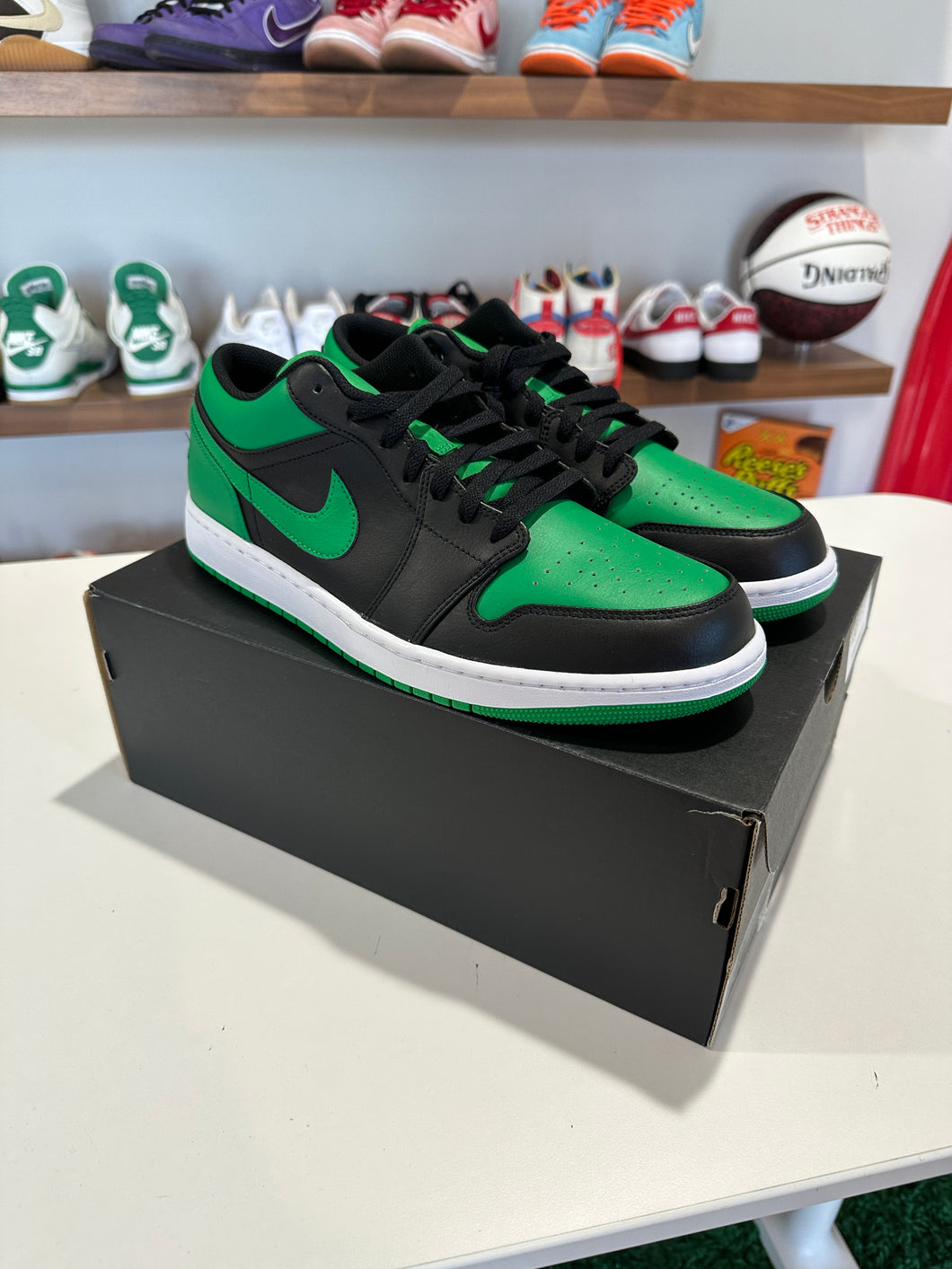 Jordan 1 Low Lucky Green Sz 12