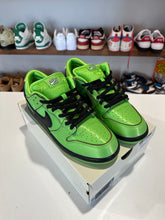 Load image into Gallery viewer, Nike SB Dunk Low Powerpuff Girls Buttercup Sz 11
