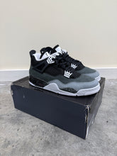 Load image into Gallery viewer, Jordan 4 Retro Fear (2024) Sz 11 (Damaged Box)

