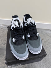 Load image into Gallery viewer, Jordan 4 Retro Fear (2024) Sz 11 (Damaged Box)
