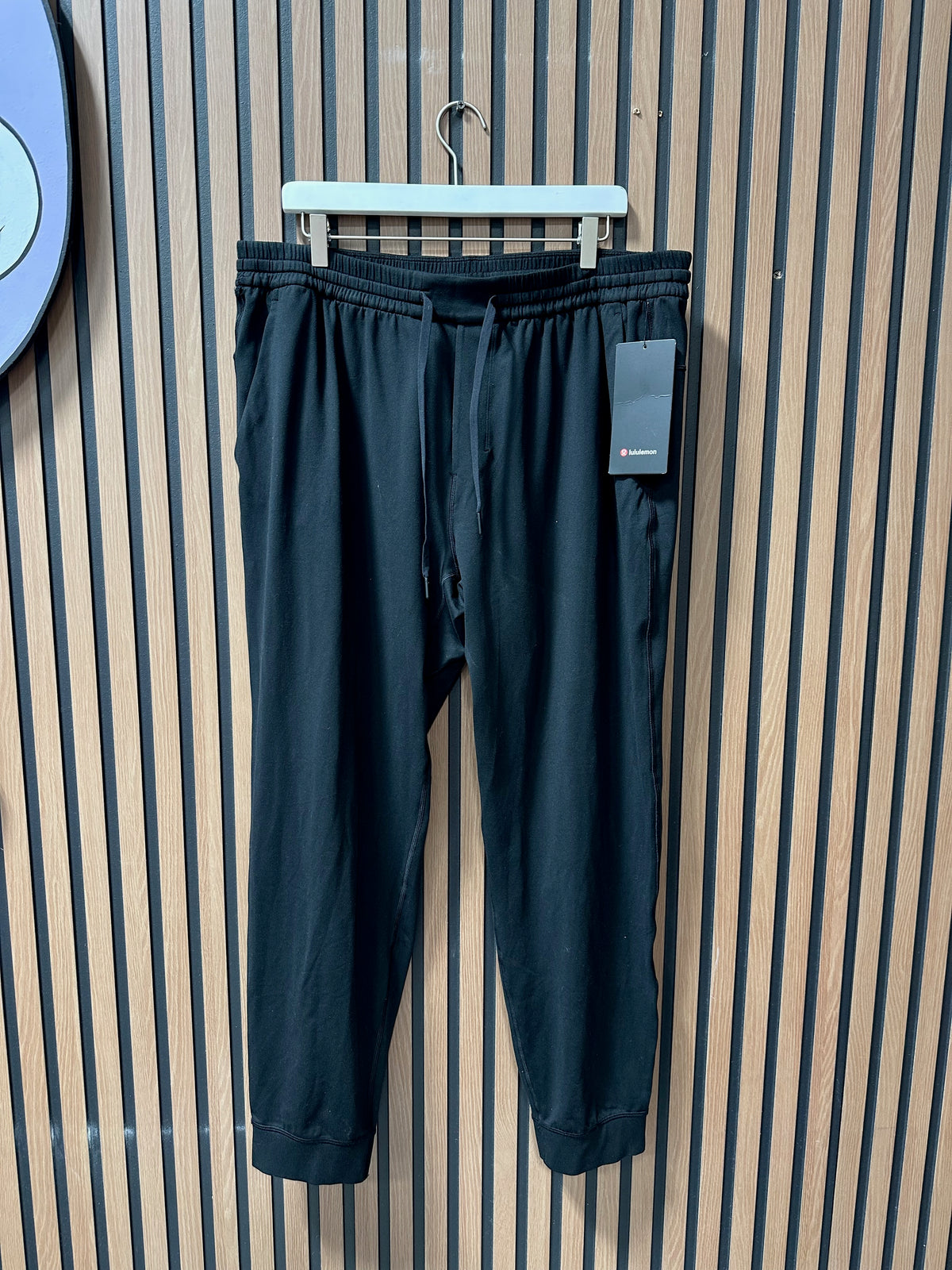 New with tag Lululemon Men's Soft Jersey Joggers sz 2XL